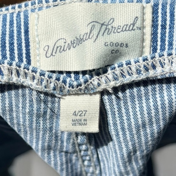🌻Universal Thread 80s Style High Rise Blue & White Railroad Stripe Shorts 4/27 - Picture 6 of 6